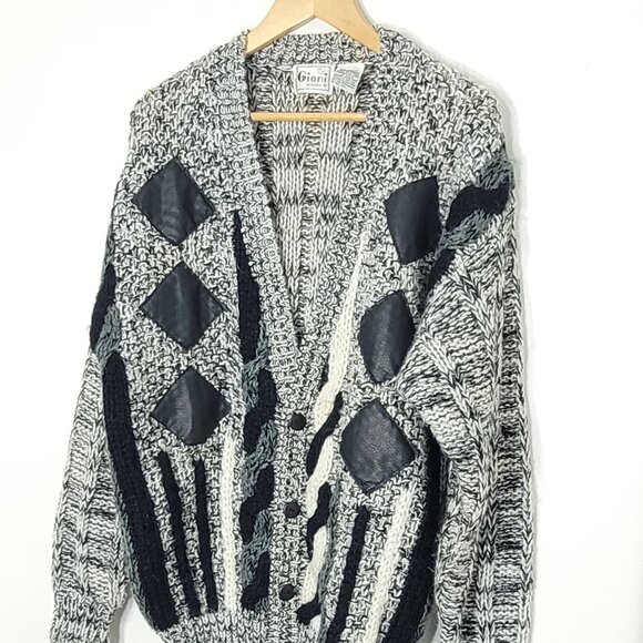 Gioni Designs Vintage Black White V-Neck Cable Knit Cardigan Grandpa Grandma 80s - Picture 3 of 12